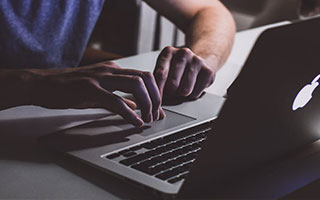 乐鱼体育官网下载-公牛迎来三连胜，季后赛希望大增